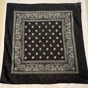 Black and White Paisley Bandana